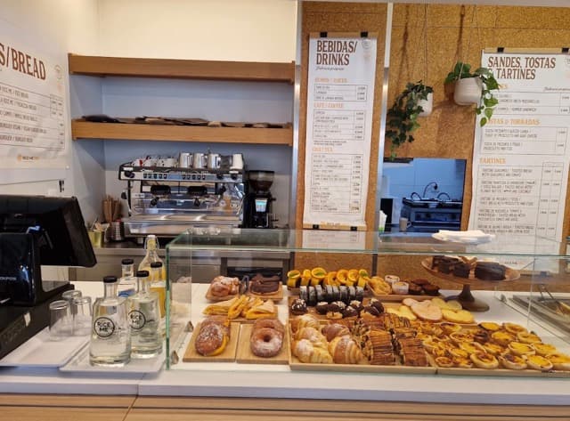 Rice Me Deli - cafetaria &bakery